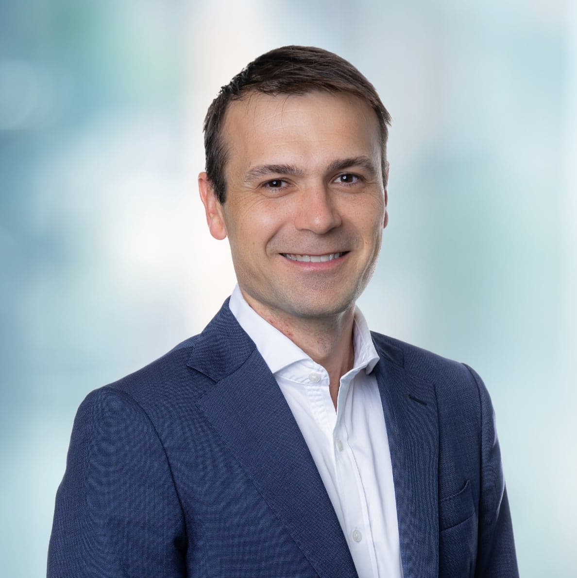 Portrait image of Dr David Wysocki